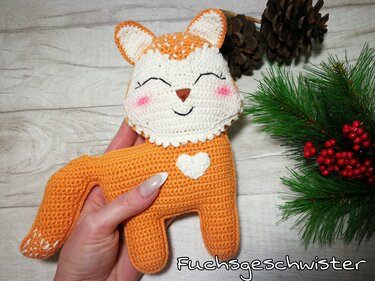 Fuchs als Babyspielzeug oder Kuschelkissen - Häkeln