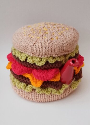 TeaCosyFolk's Cheeseburger Tea Cosy Knitting Pattern