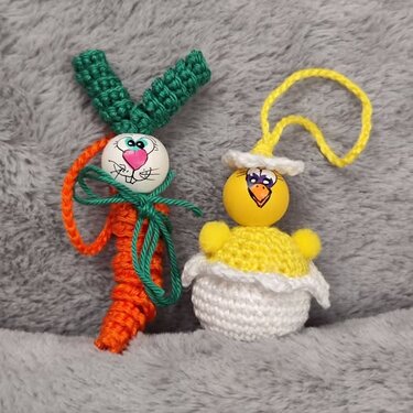 Crochet pattern: Chick in an eggshell