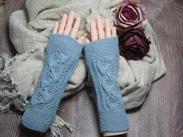 Leaf pattern arm warmers No. 013 - Knitting