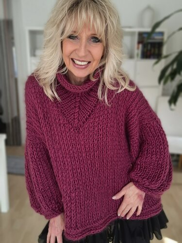Namasti - Strickanleitung für Pullover mit V-Rollkragen