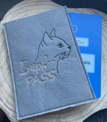 Stickdatei Katze mit Blumen ITH Impfpasshülle SET - Sticken