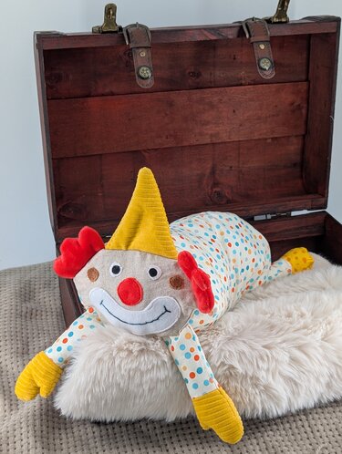 Pattern clown Flip Roll & Neck Pillow – the convertible travel pillow - Sewing