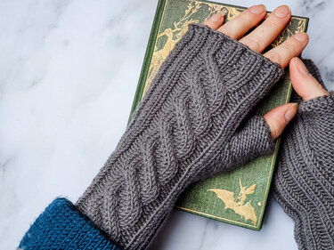 CONNEMARA wristwarmers - Knitting