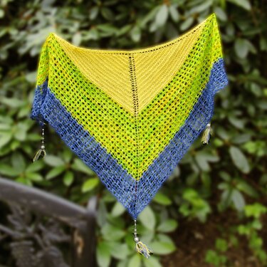 Chroma, triangular lace shawl - Knitting