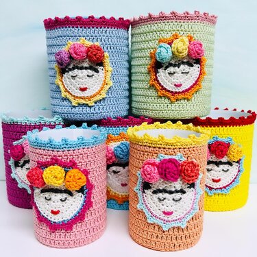 Crochet Pattern Can Covers "Mexican Beauty" applique + russian doll patch