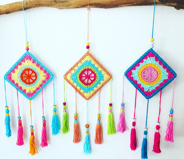 Crochet Pattern Square Dreamcatcher, Wall Hanging Decor, 2 Sizes + 2 Motifs - Image 3
