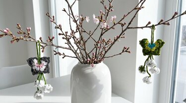 Delicate Flower Butterflies with Hanging Blossoms – Crochet Pattern