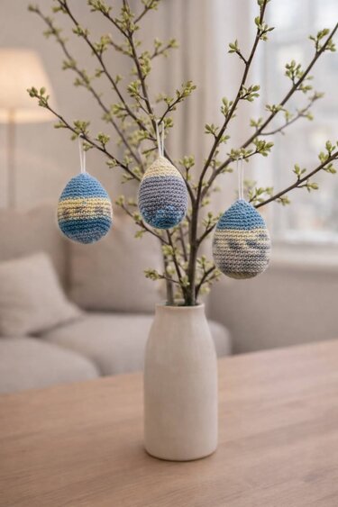 kostenlose Häkelanleitung: Ostereier aus Sockenwolle zur Resteverwertung