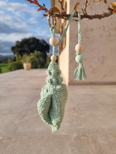 B2 Bag charm, keychain, seashell, coral. - Image 6