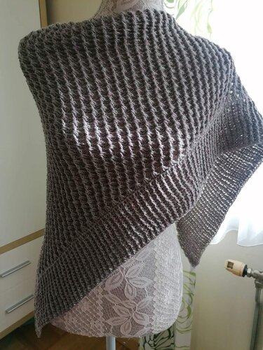 Melli ein asymmetrisches Tuch für melierte Bobbel