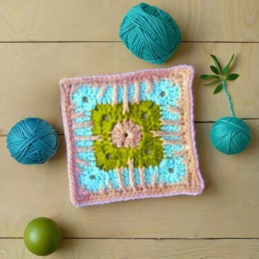 Crochet Sunburst Granny Square Pattern