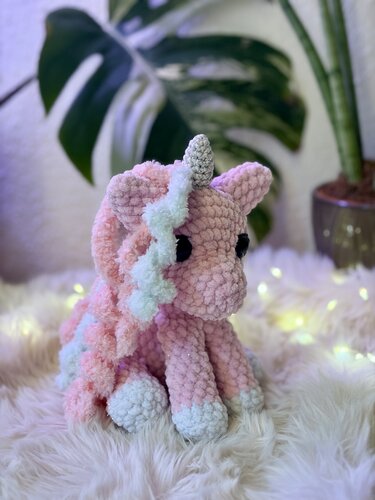 Fanaty – das flauschige Einhorn - Häkeln