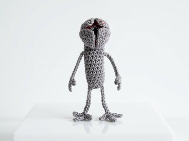 Crochet Pattern: Flower-Head Monster Clicker Anti-Stress Fidget Toy