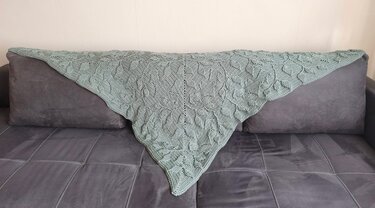 Crochet pattern shawl Morbi