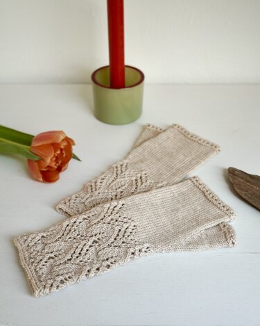 Handstulpen Armstulpen "Tulips", Strickanleitung, Größe S - L - Bild 7