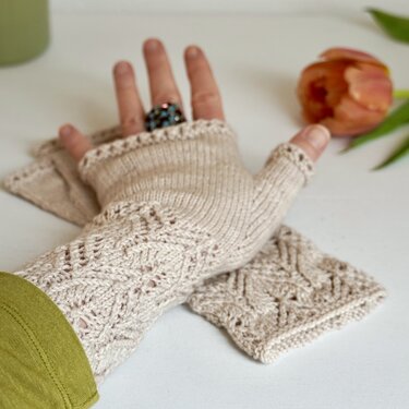 Handstulpen Armstulpen "Tulips", Strickanleitung, Größe S - L