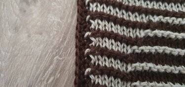 Cat and Dog, Shadow Knitting, Illusion Knitting, Motif Shawl