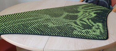 Dragon, Dragonhead, Shadow Knitting, Illusion Knitting, Motif Shawl - Image 3