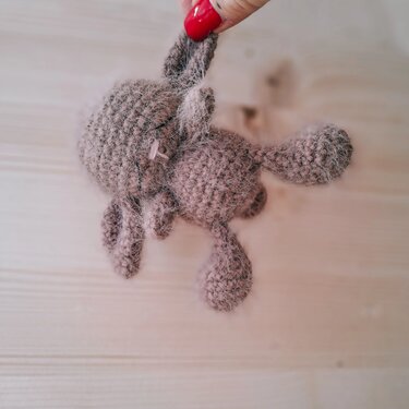 Häkelanleitung für einen kleinen Amigurumi - Hasen