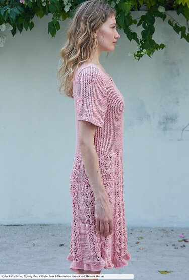 Kleid mit Tasche