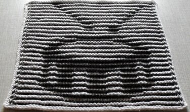 Musik - Trommel in Schattenstricktechnik mit dem besonderen Rand - Bild 2