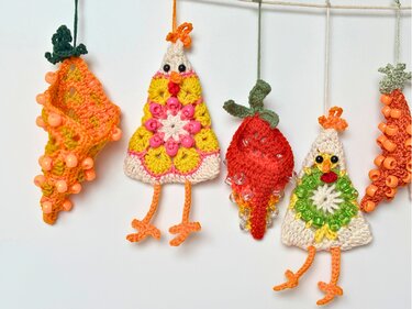 Easter Garland: Crazy Chicken & Beaded Carrot, Easter Tree Ornament, Granny - Image 4