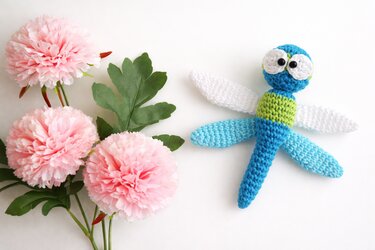 Häkelanleitung Blumenstecker Libelle - PDF Datei