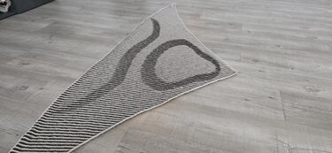 Taurus, Shadows KNitting, Illusion Knitting, Motif Shawl