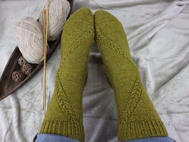 Knitting Pattern PDF Cable Socks Set – 2 Designs, Top Down - Image 3