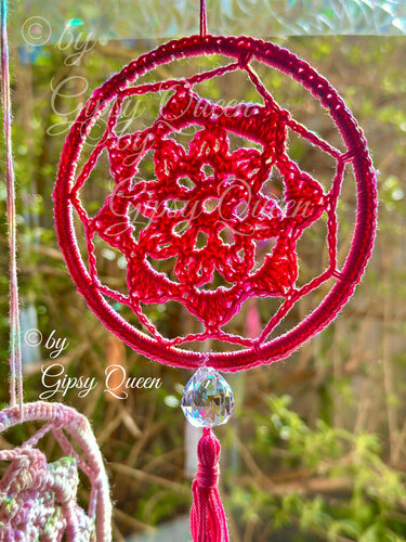 Mini Mandala Häkelanleitung | Boho Traumfänger häkeln | Fensterdeko DIY - Bild 13