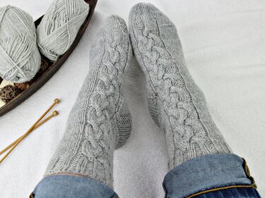 Knitting Pattern PDF Cable Socks Mysig – cozy beginner friendly socks - Image 15