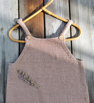 Girls dress knitting pattern | knitted summer dress for babys and children - Image 2