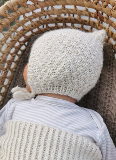 Anleitung Babymütze stricken | Neugeborenen Mütze im Perlmuster - Bild 3