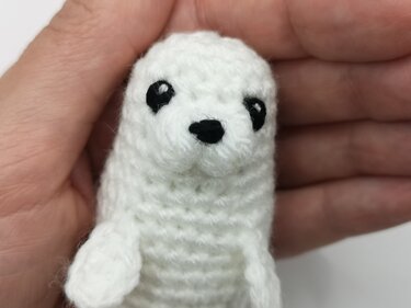 Baby Seal - no sew crochet pattern by NiggyArts - Image 7