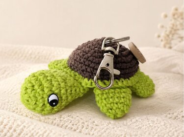 Crochet pattern turtle keychain amigurumi