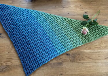 Leyla  –  PDF Anleitung für ein gestricktes Tuch