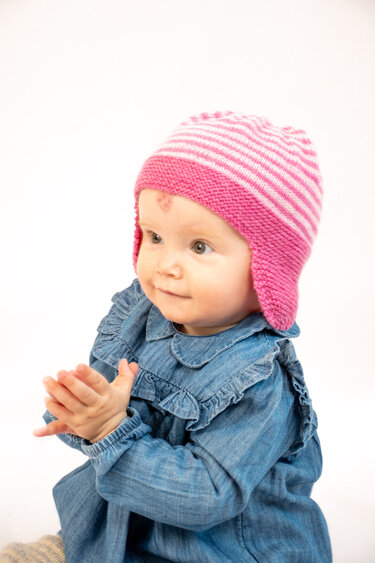Strickanleitung für Babymütze Mollie in 3 Größen 38-47cm (3-18 Monate)