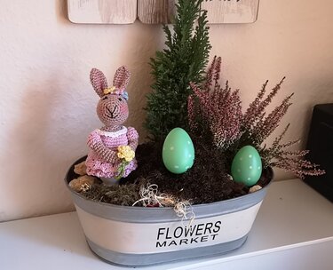 Häkelanleitung Eierwärmer Frau Hase