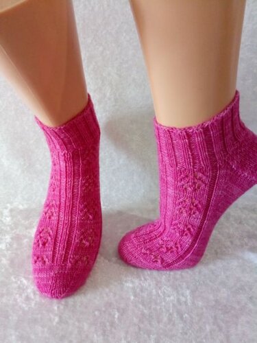 Anleitung Sockenmuster Rosengarten - Stricken