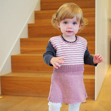 Strickanleitung Kinderkleid "Seidenglanz" 761063
