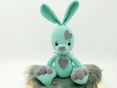 Häkelanleitung "Hase mit Herz"