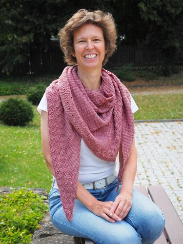 Anleitung Valentin - Ein Dreiecktuch mit Blattmuster - Stricken