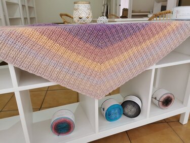 Mad Molly - Häkelanleitung kuscheliges flaches Wendetuch