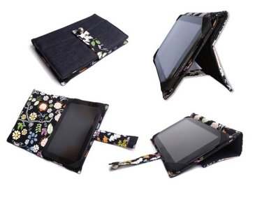 Stoff-Tablet-Tasche mit Blumenmuster, offen, geschlossen und als Ständer, mit Druckknopfverschluss