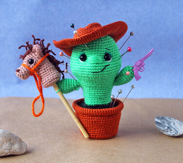Nadelkissen Kaktus-Cowboy - Häkeln