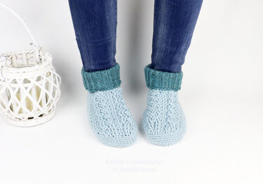 Häkelsocken "Cozy"  (Gr. 35-46, Zopfmuster) - Häkeln