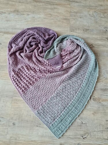 Madita - gestricktes Tuch im Mustermix - Stricken