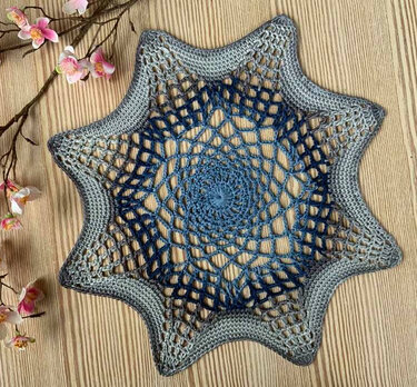 Tischdeckchen / Teppich SEESTERNCHEN - Häkeln