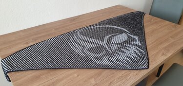 Skull, Shadow Knitting, Illusion Knitting, Motif Shawl